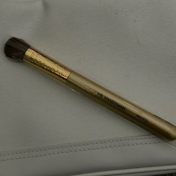New MOTD Cosmetics Mr. Handyman Large Shader Brush - Picture 2 of 5
